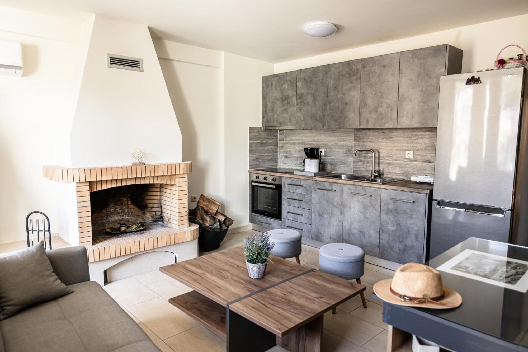 Filippos Apartments Amarynthos Bagian luar foto