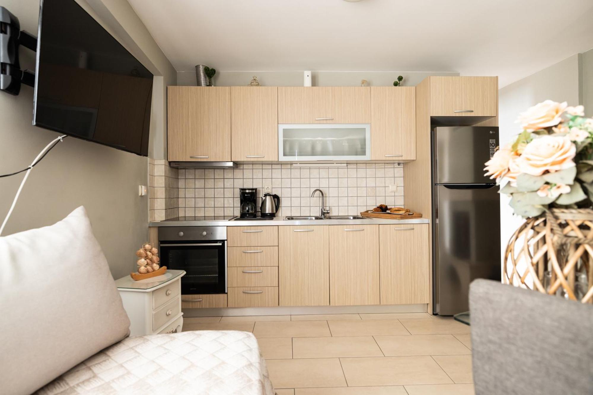 Filippos Apartments Amarynthos Bagian luar foto