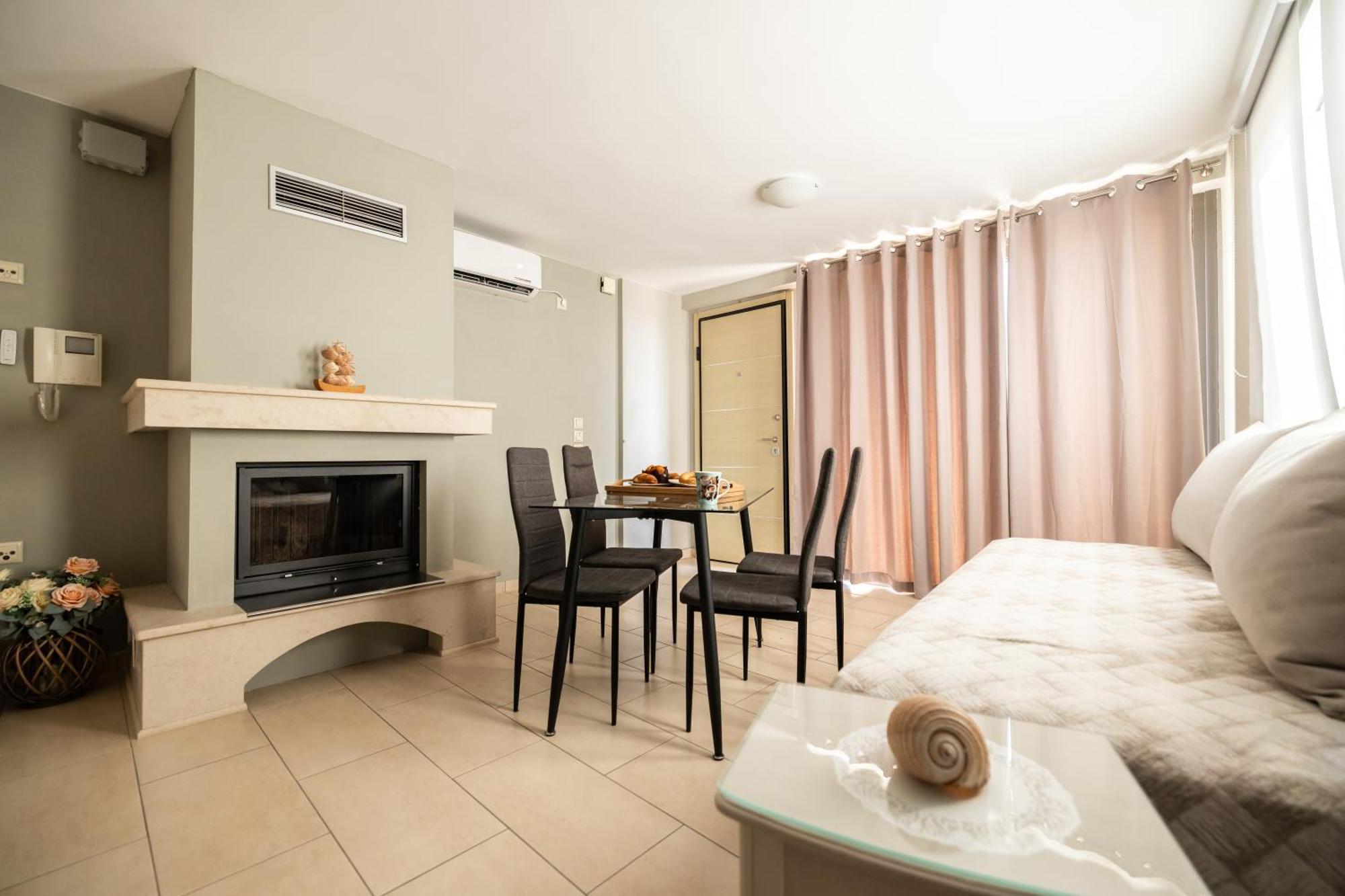 Filippos Apartments Amarynthos Bagian luar foto