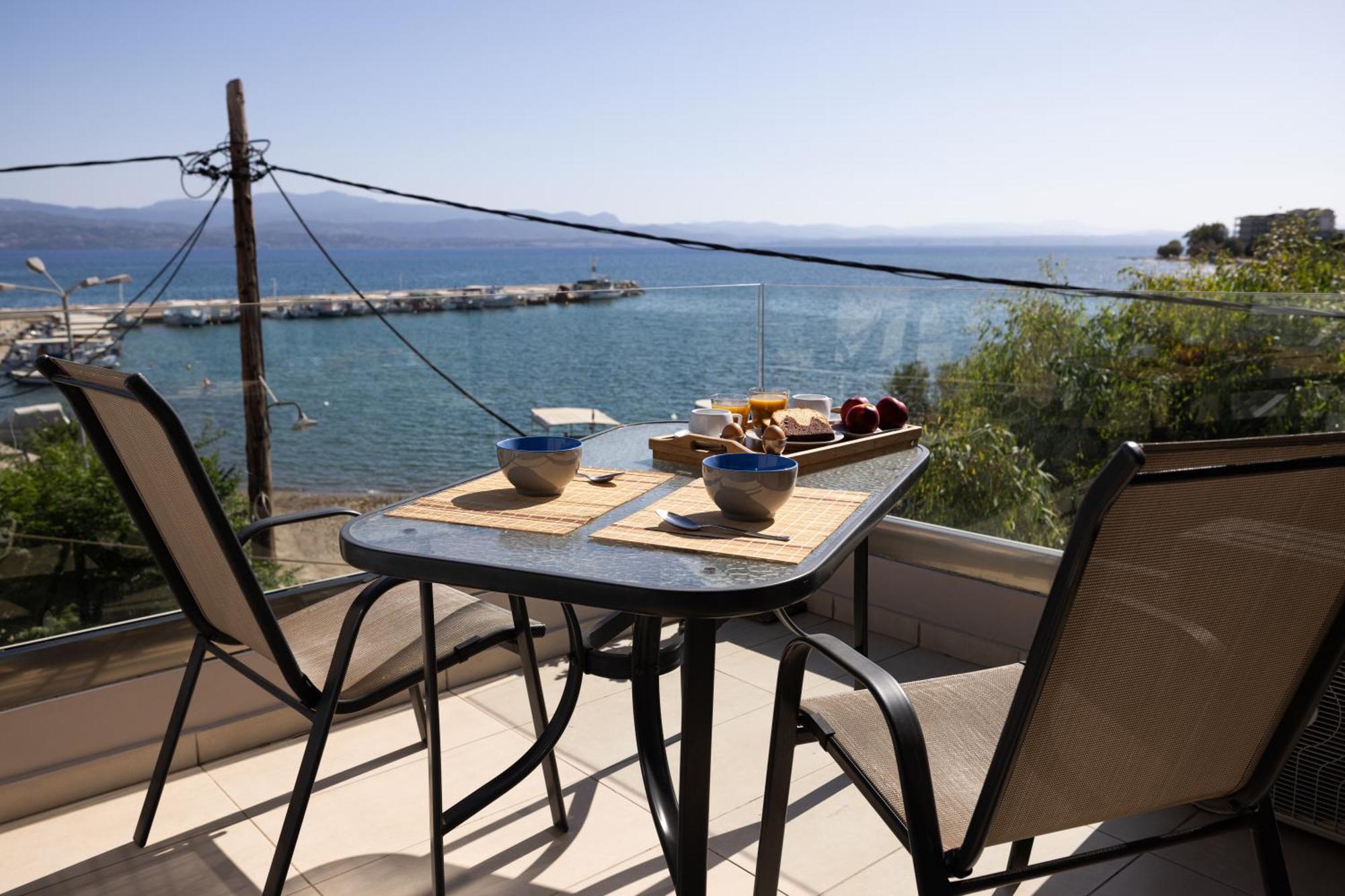 Filippos Apartments Amarynthos Bagian luar foto