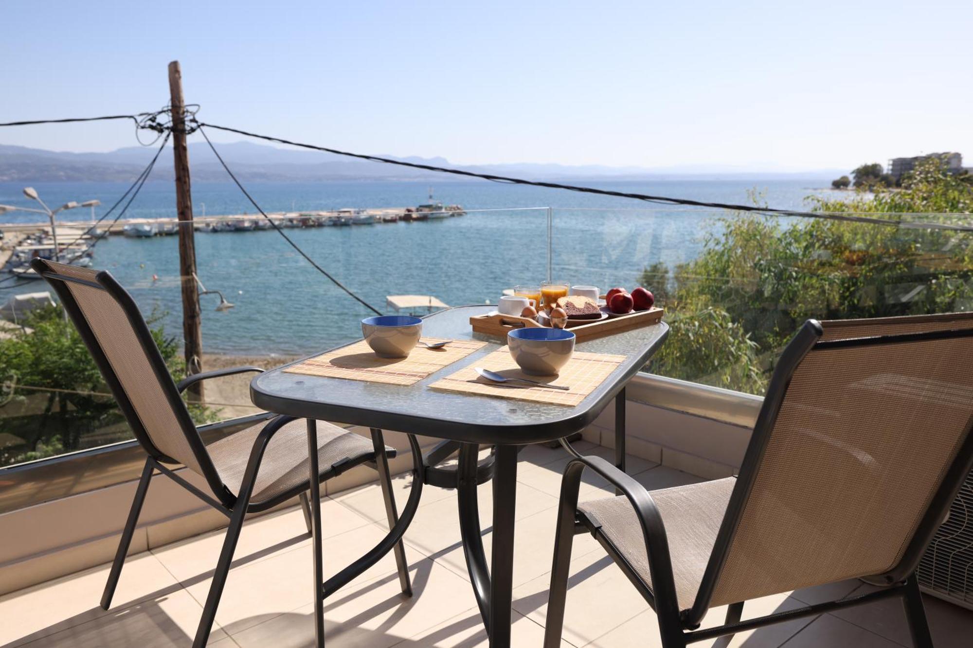 Filippos Apartments Amarynthos Bagian luar foto